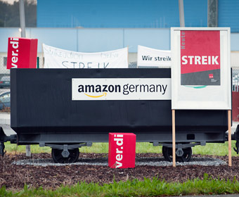 Amazon-Mitarbeiter aus Werne und Rheinberg solidarisch beim Streik. Foto Dietrich Hackenberg