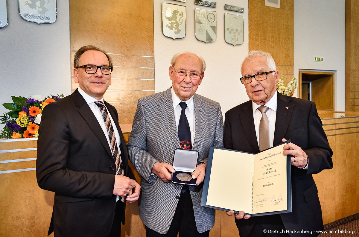 Verleihung des LVR Rheinlandtalers an Heimatforscher Günter Konrad aus Ronsdorf. Foto LVR / © Dietrich Hackenberg
