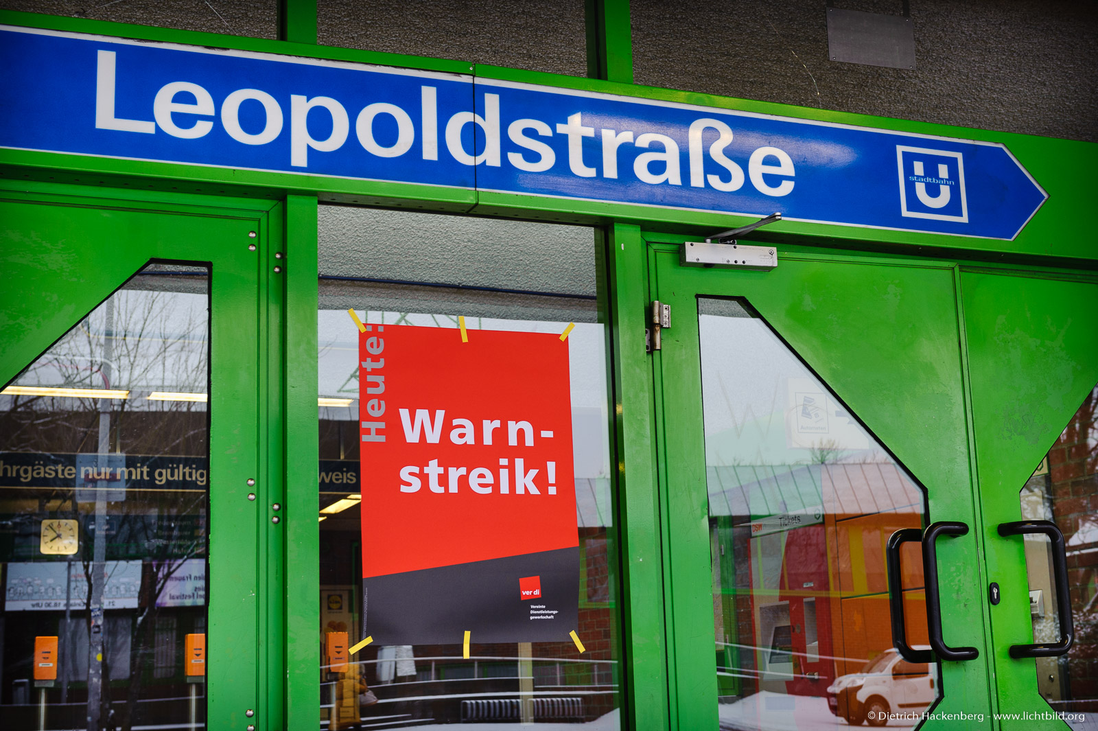 Warnstreik des öffentlichen Dienstes am 20.03.2018. Ubahn Leopoldstraße