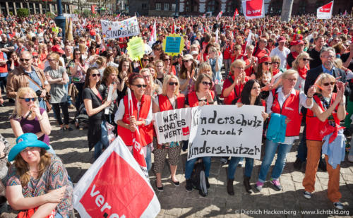 Zentrale verdi Streikveranstaltung Dortmund - Soziale Berufe aufwerten. Foto © Dietrich Hackenberg, www.lichtbild.org